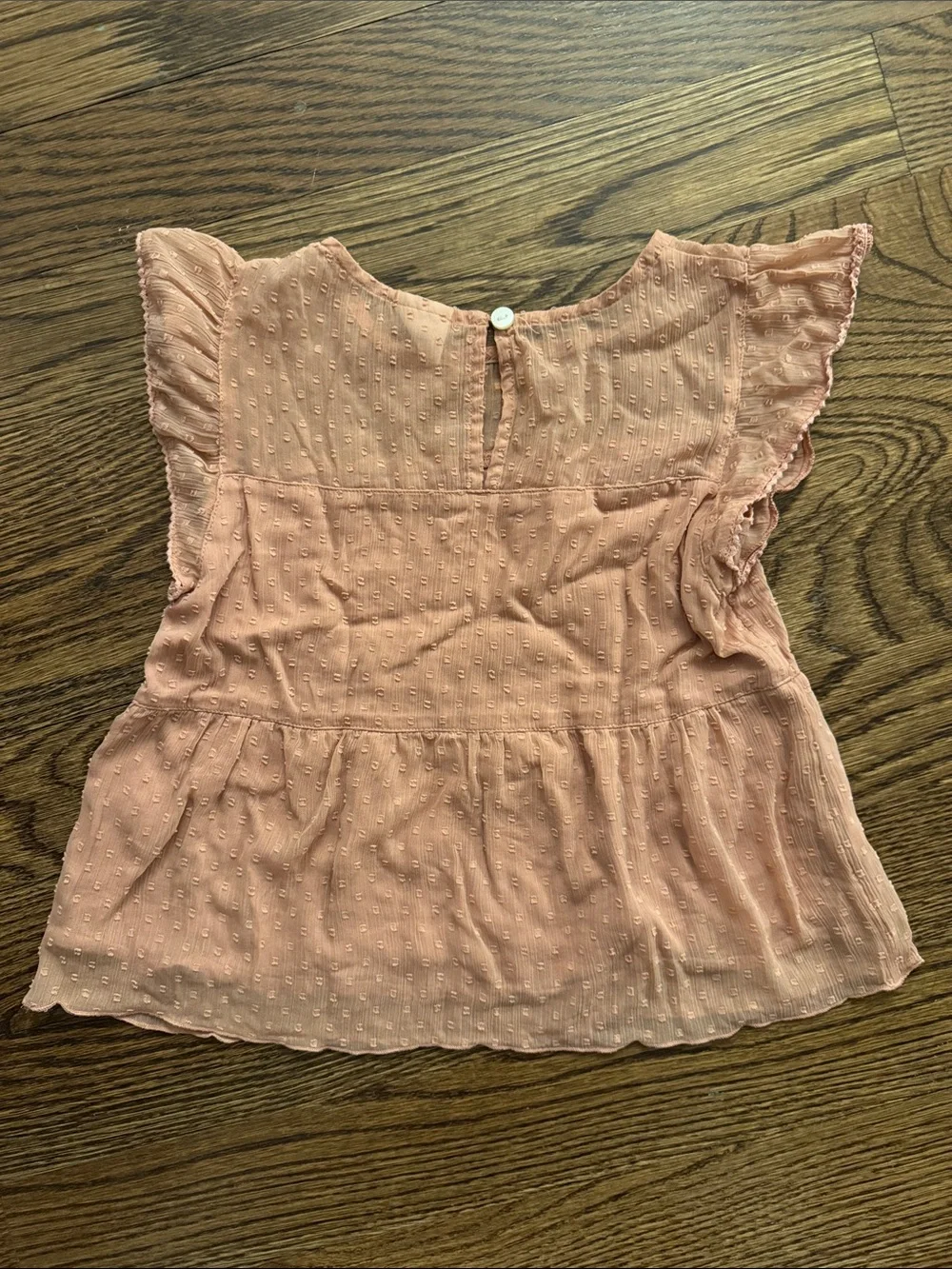 abercrombie kids Peach Flutter Sleeve Swiss Dot Top - Picture 2 of 3
